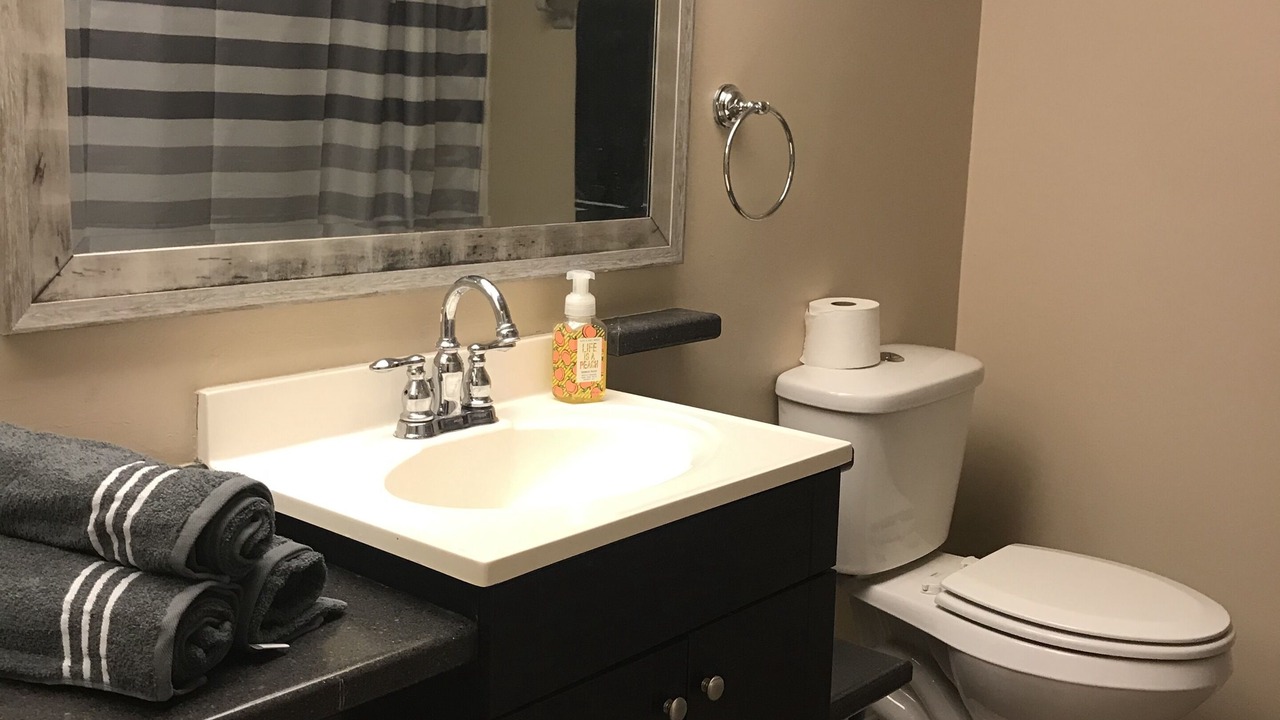Photo of Bathroom in Mariner