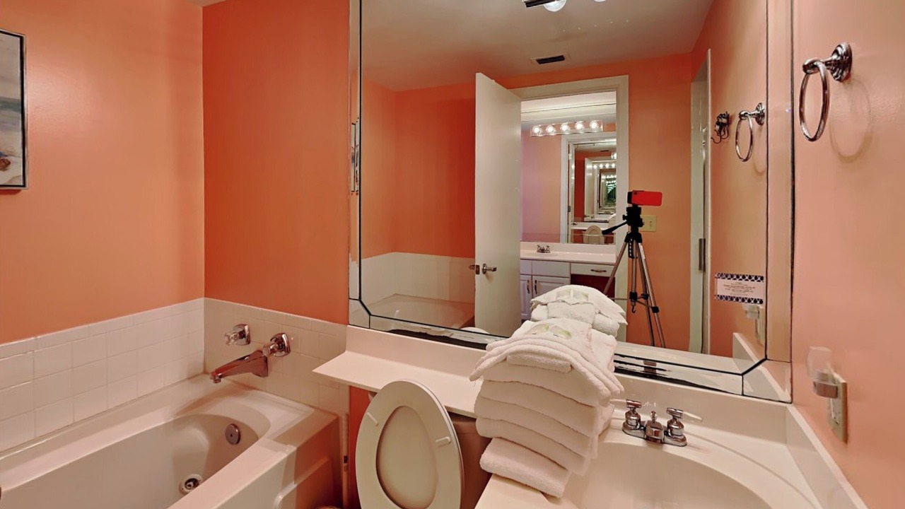 Photo of Bathroom in Navarre Beach