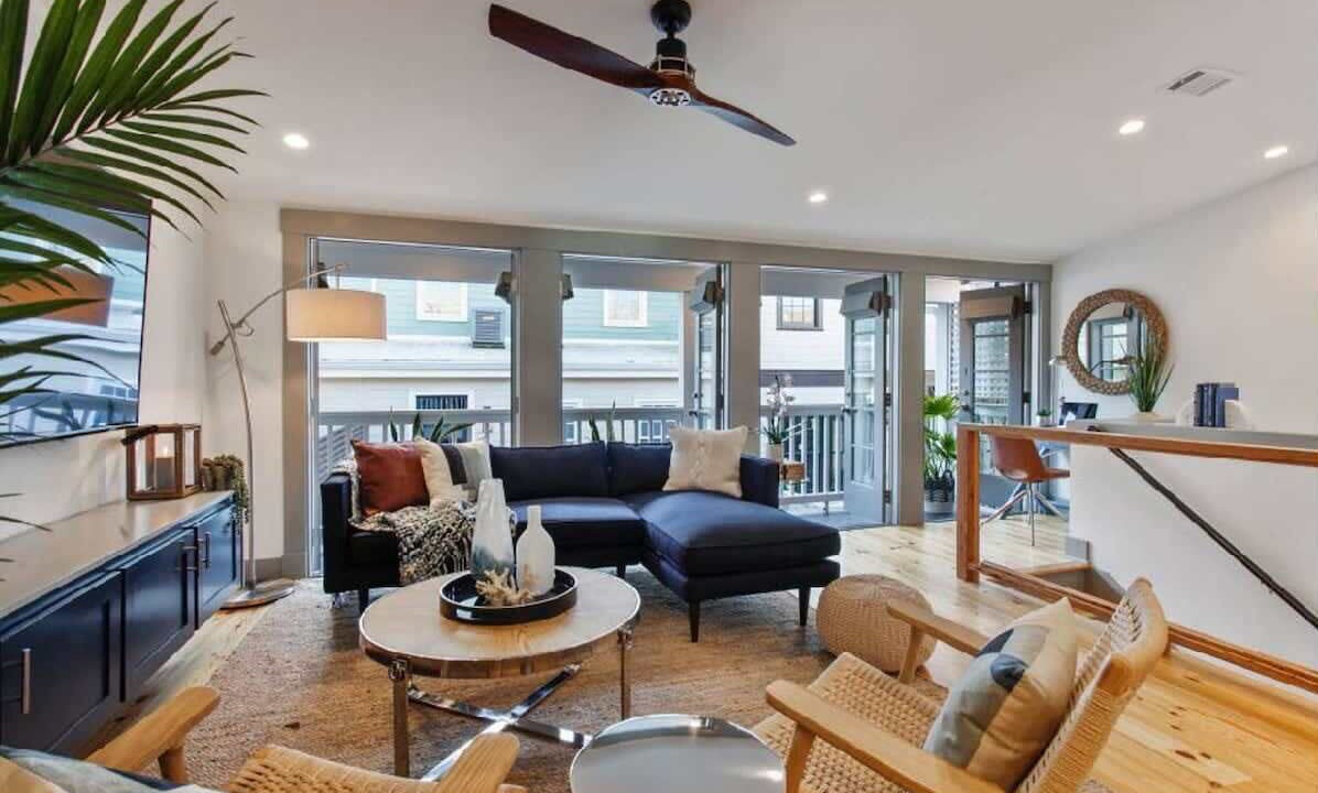 Photo of Livingroom in Beach Institute