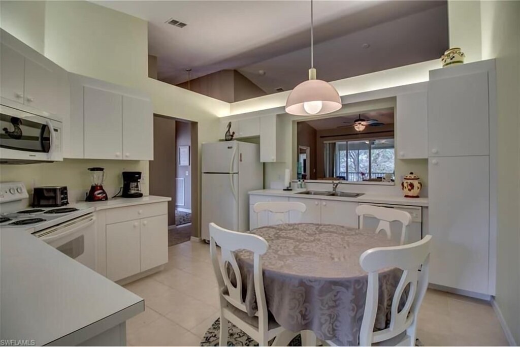Photo of Kitchen in Cypress Lake