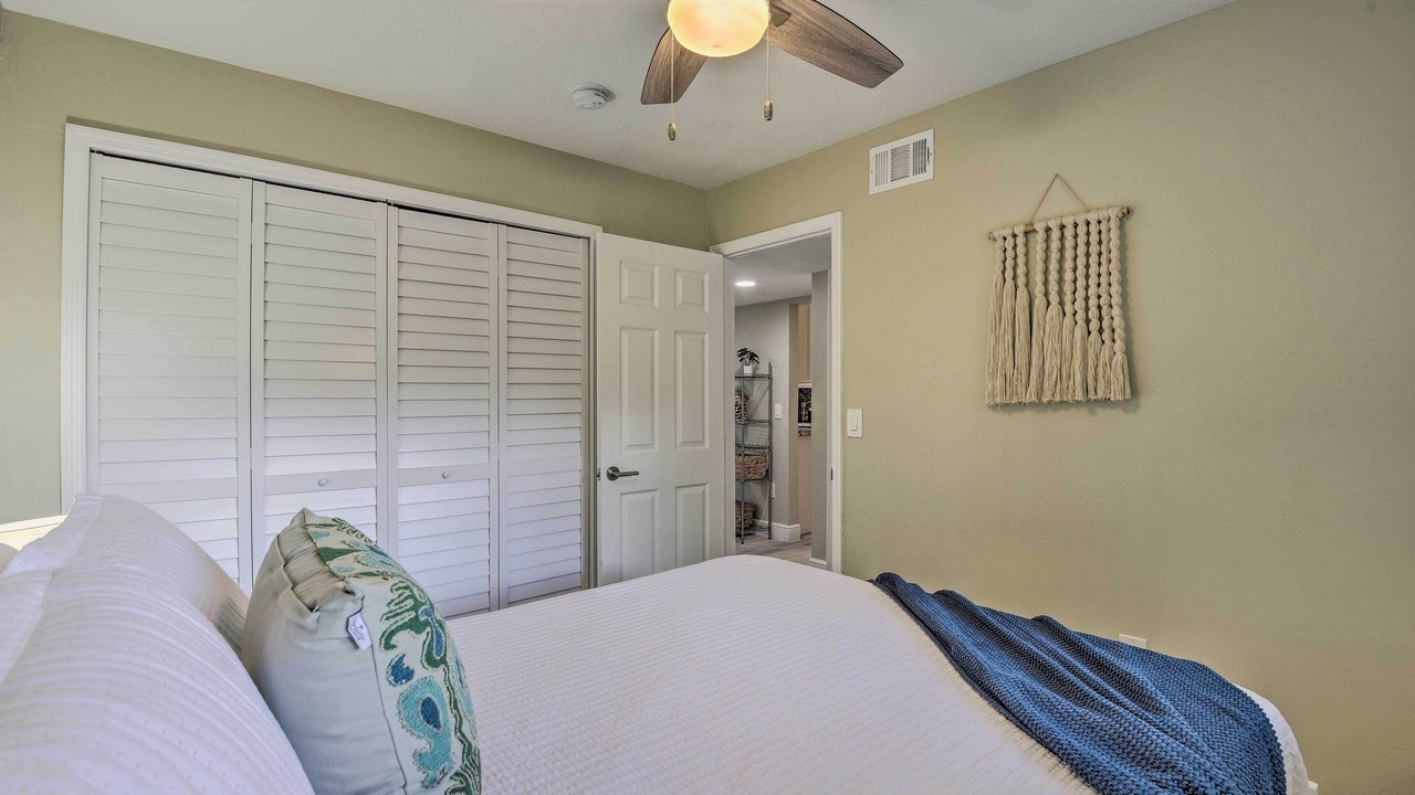 Photo of Bedroom in Indian Beach Sapphire Shores