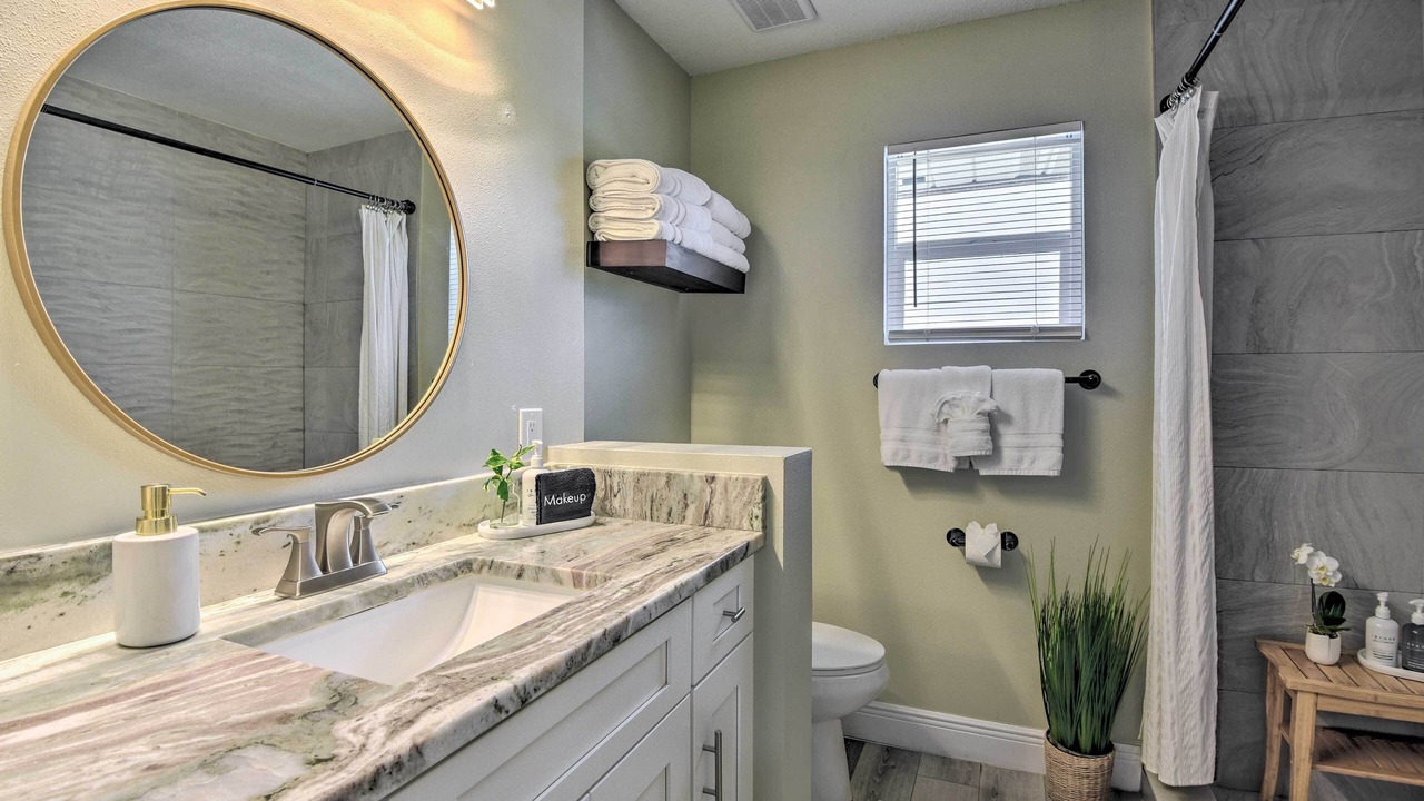 Photo of Bathroom in Indian Beach Sapphire Shores