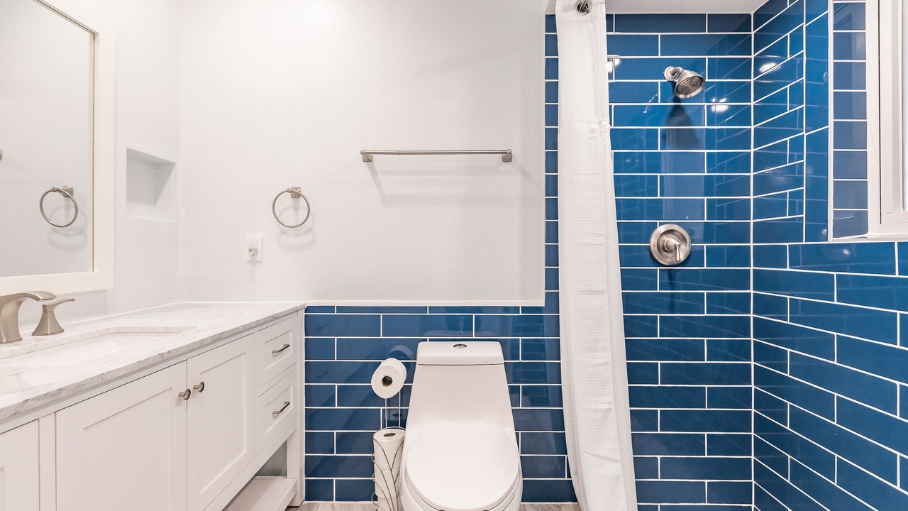 Photo of Bathroom in Edgewater