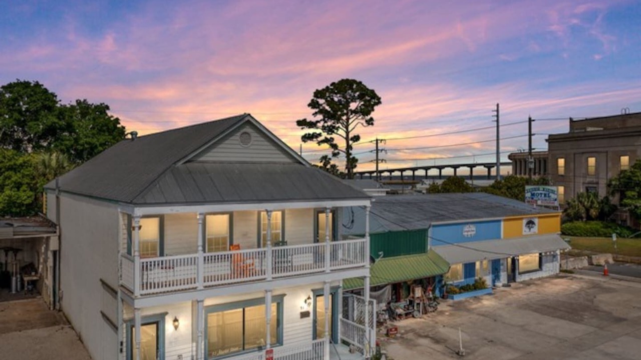 Photo of Others in Historic Downtown Apalachicola