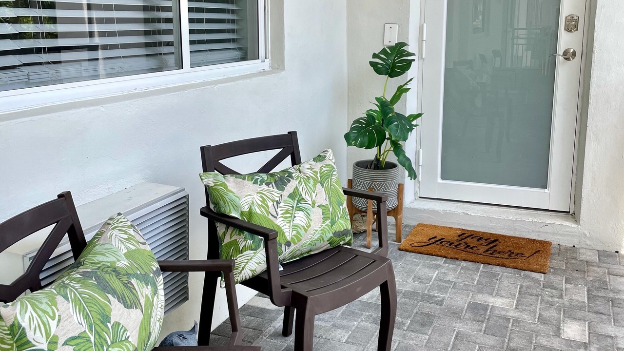 Photo of Patio Balcony in Surfside