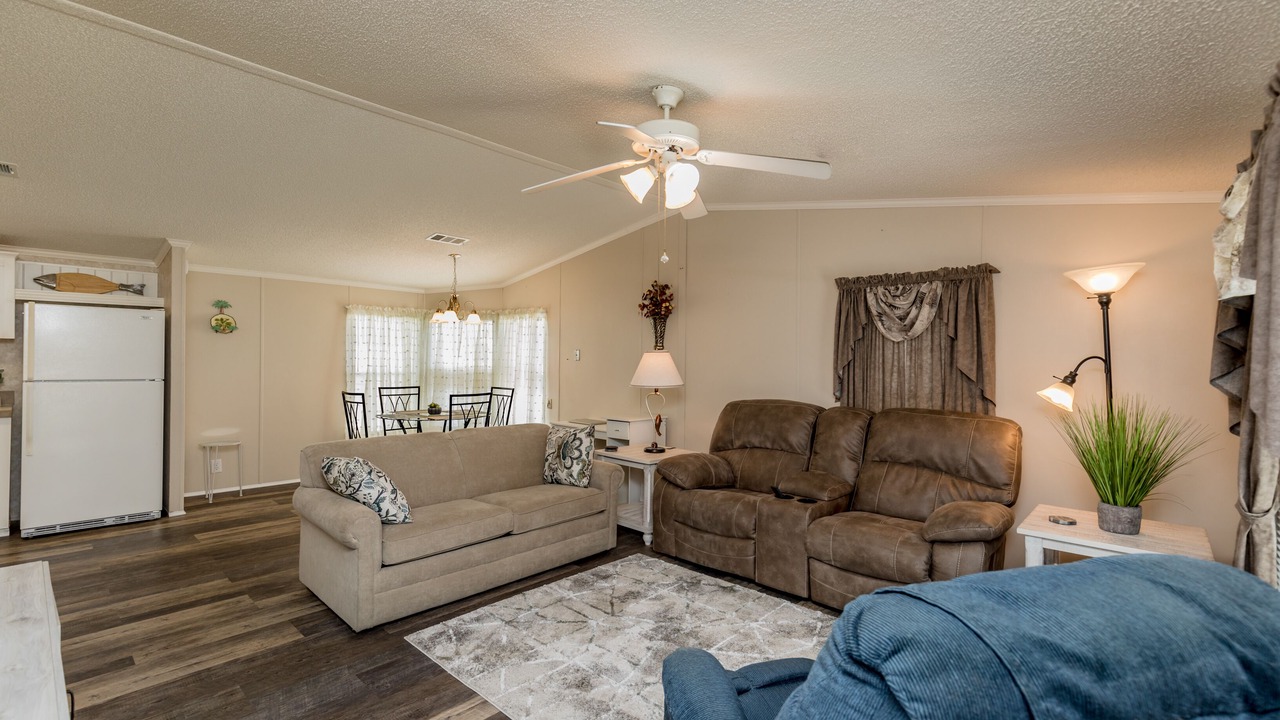 Photo of Livingroom in Buckhead Ridge