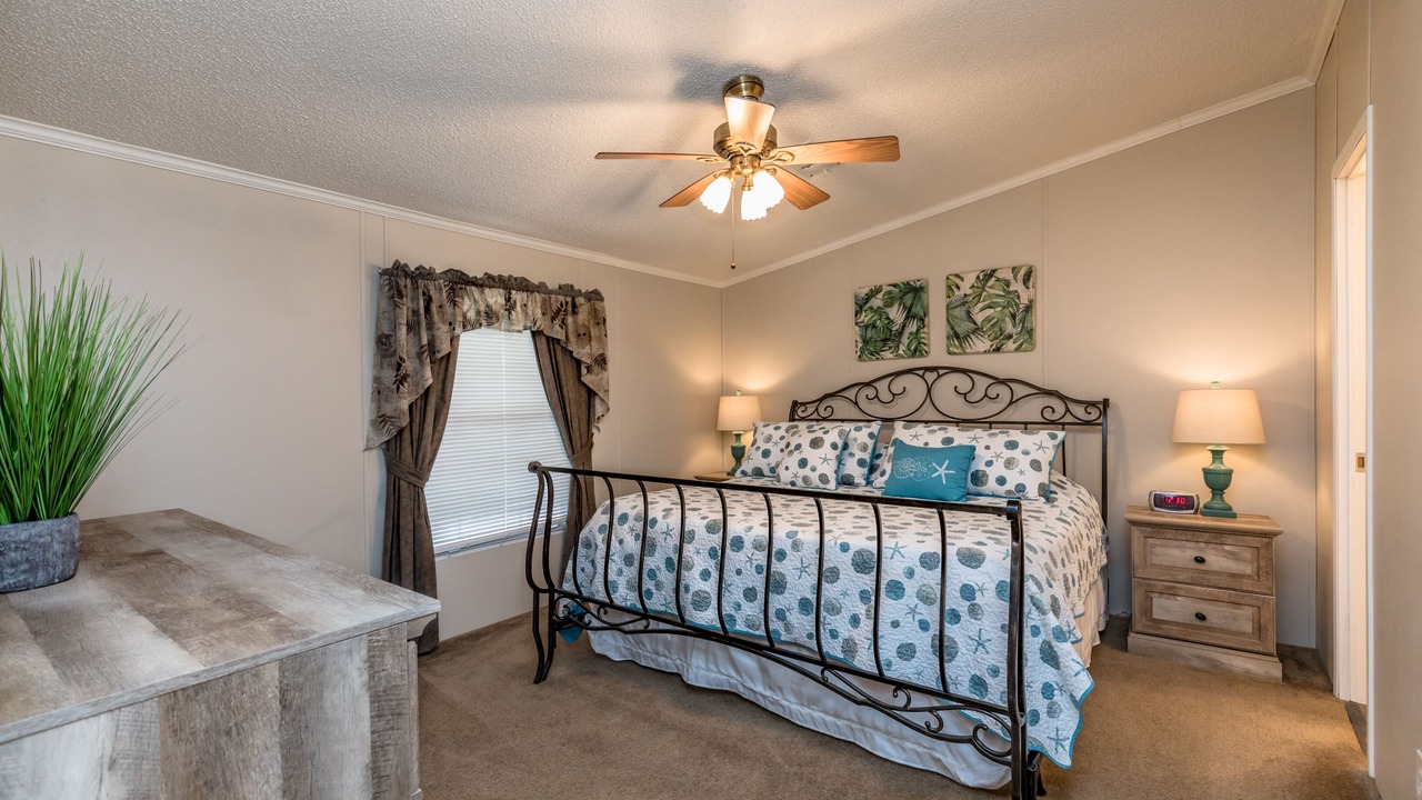 Photo of Bedroom in Buckhead Ridge