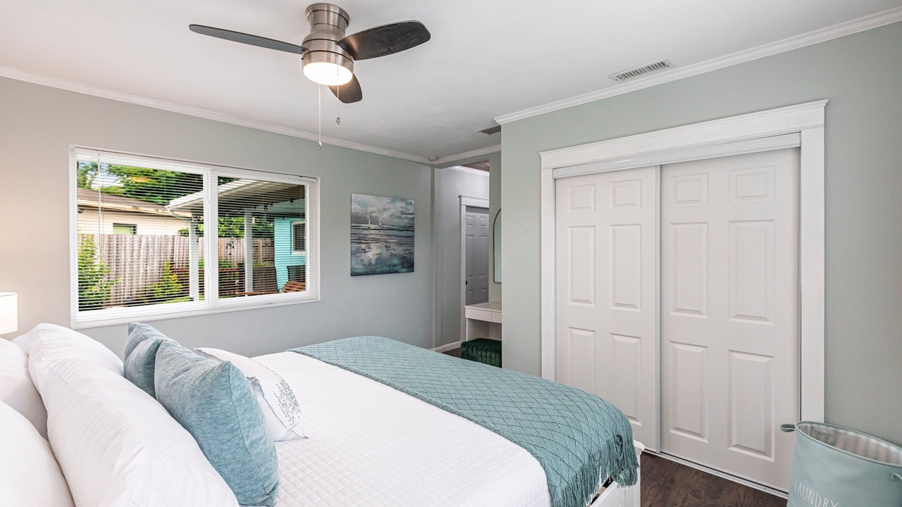 Photo of Bedroom in North Andrews Gardens