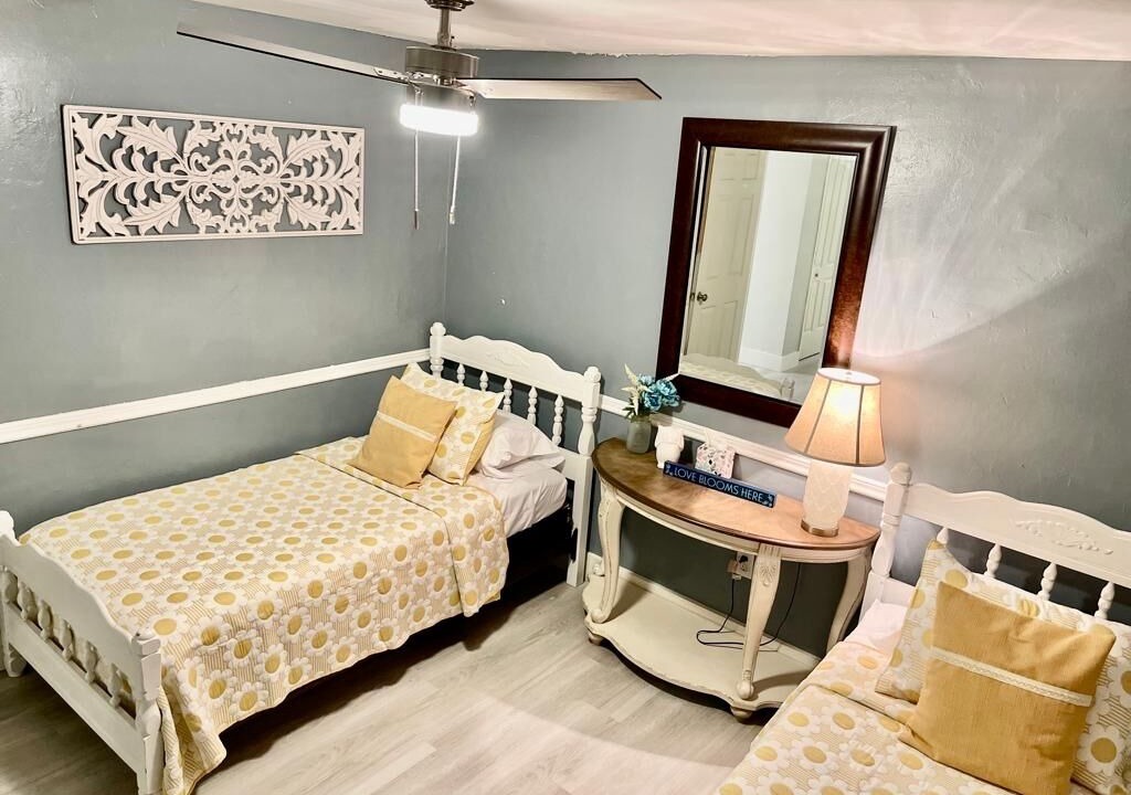 Photo of Bedroom in San Carlos Park