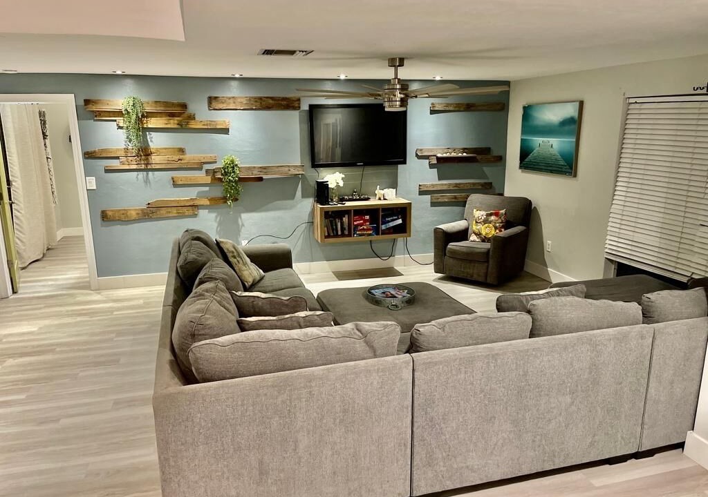 Photo of Livingroom in San Carlos Park