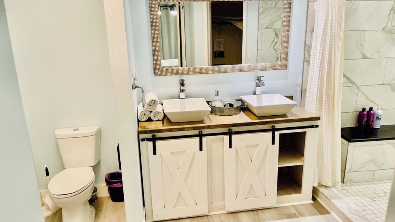 Photo of Bathroom in San Carlos Park