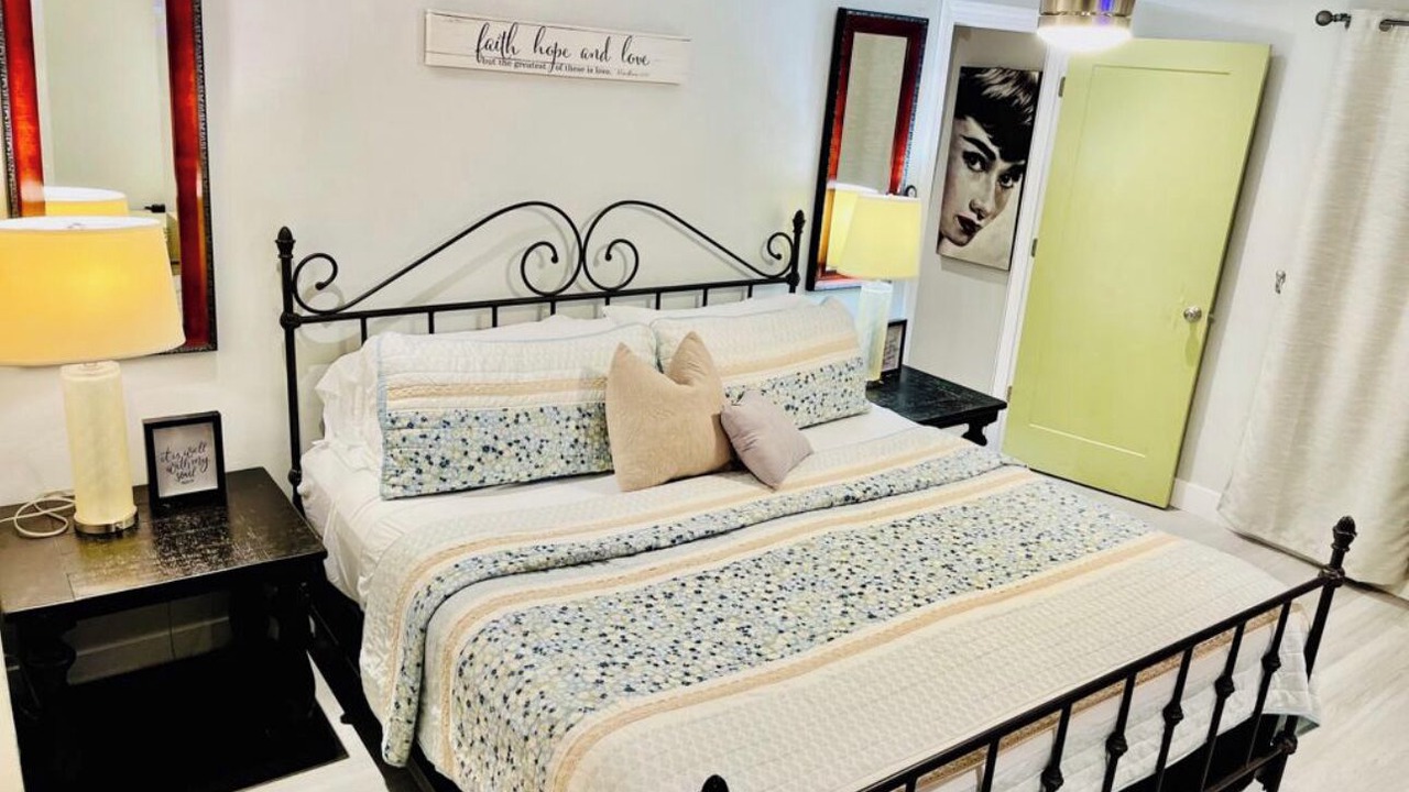 Photo of Bedroom in San Carlos Park