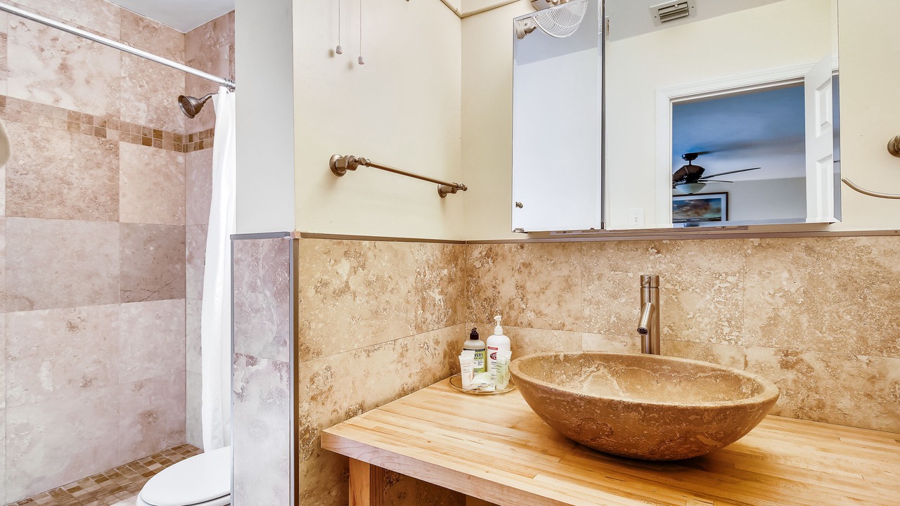 Photo of Bathroom in Midtown