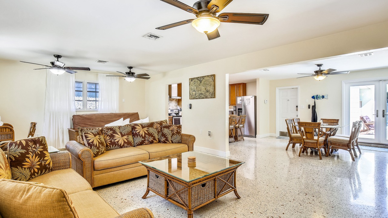 Photo of Livingroom in Midtown