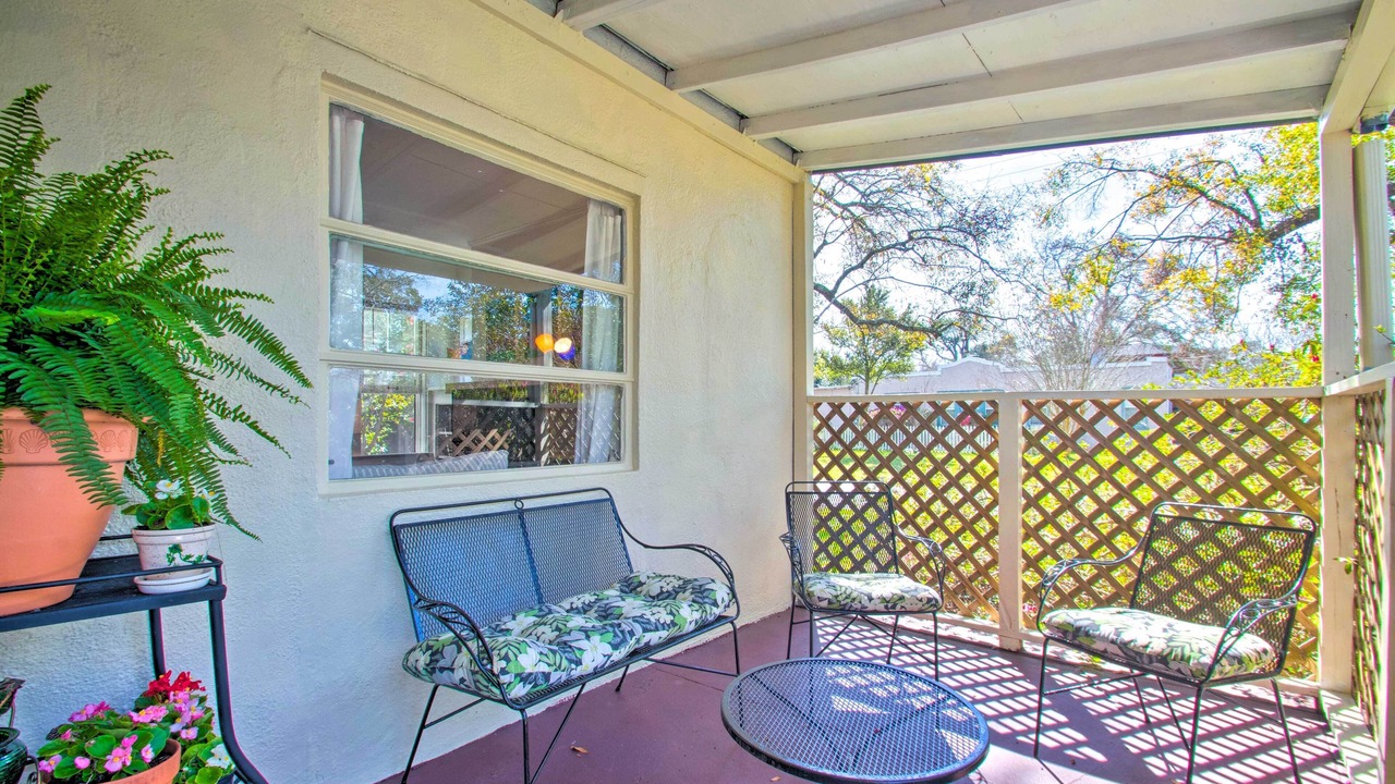 Photo of Outdoor in East Hill