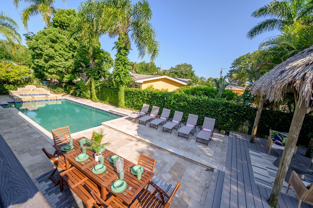 Photo of Outdoor in Harbor Hills