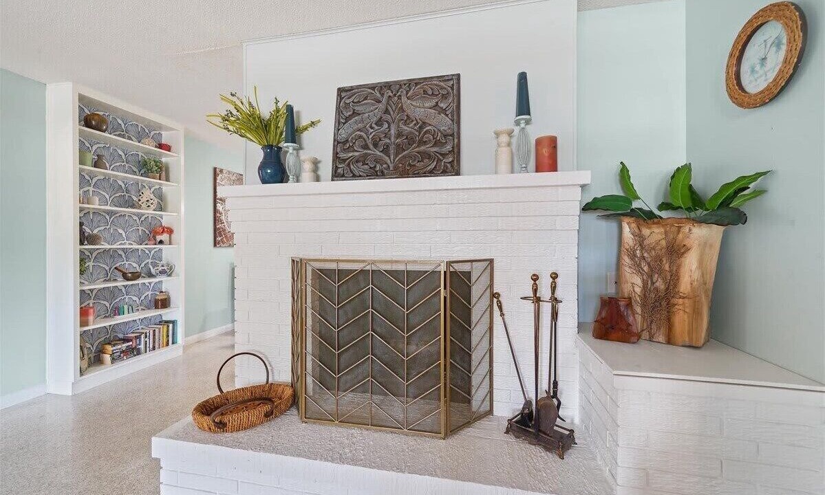 Photo of Livingroom in Historic Downtown Melbourne