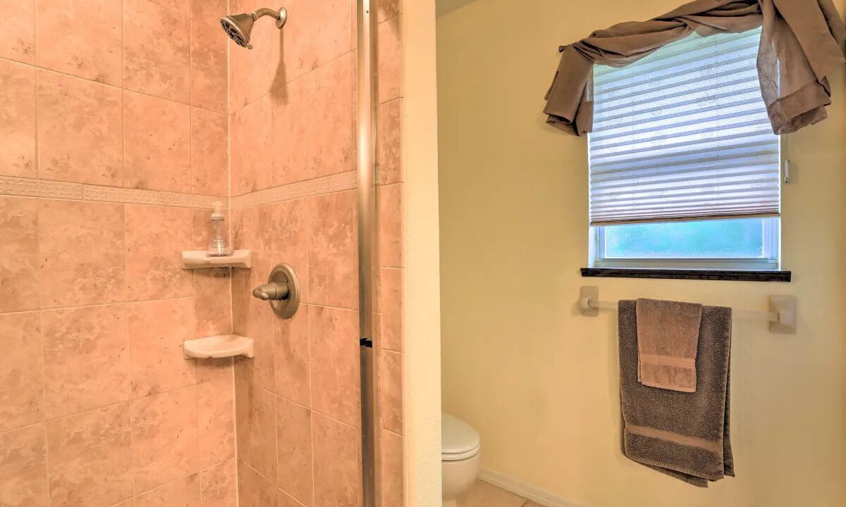 Photo of Bathroom in Sun 'N Lake