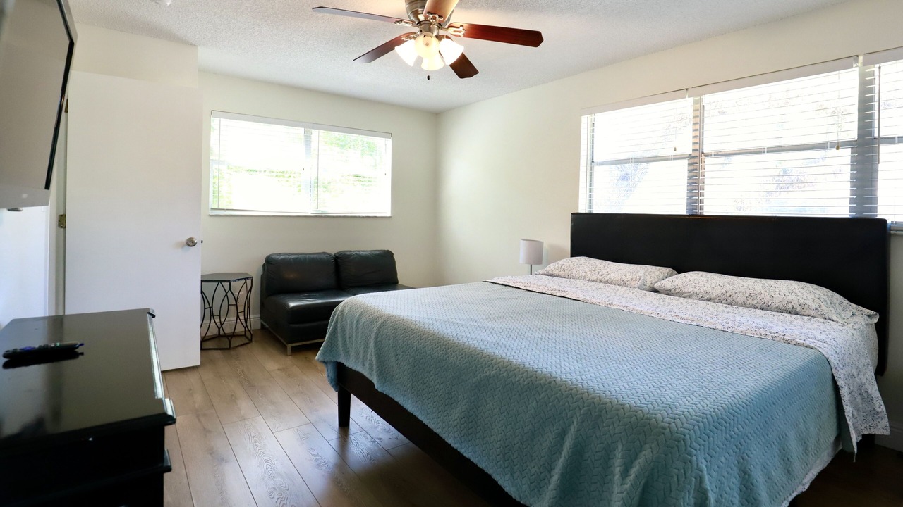 Photo of Bedroom in River Oaks