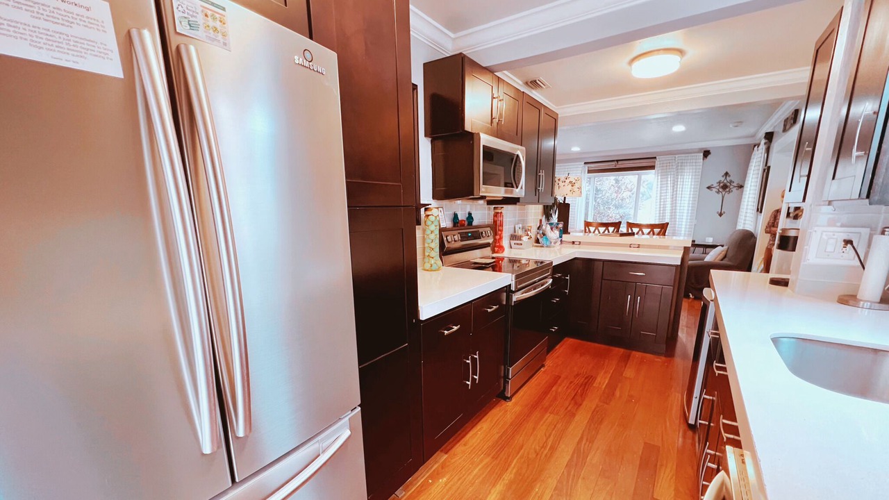 Photo of Kitchen in South Middle River