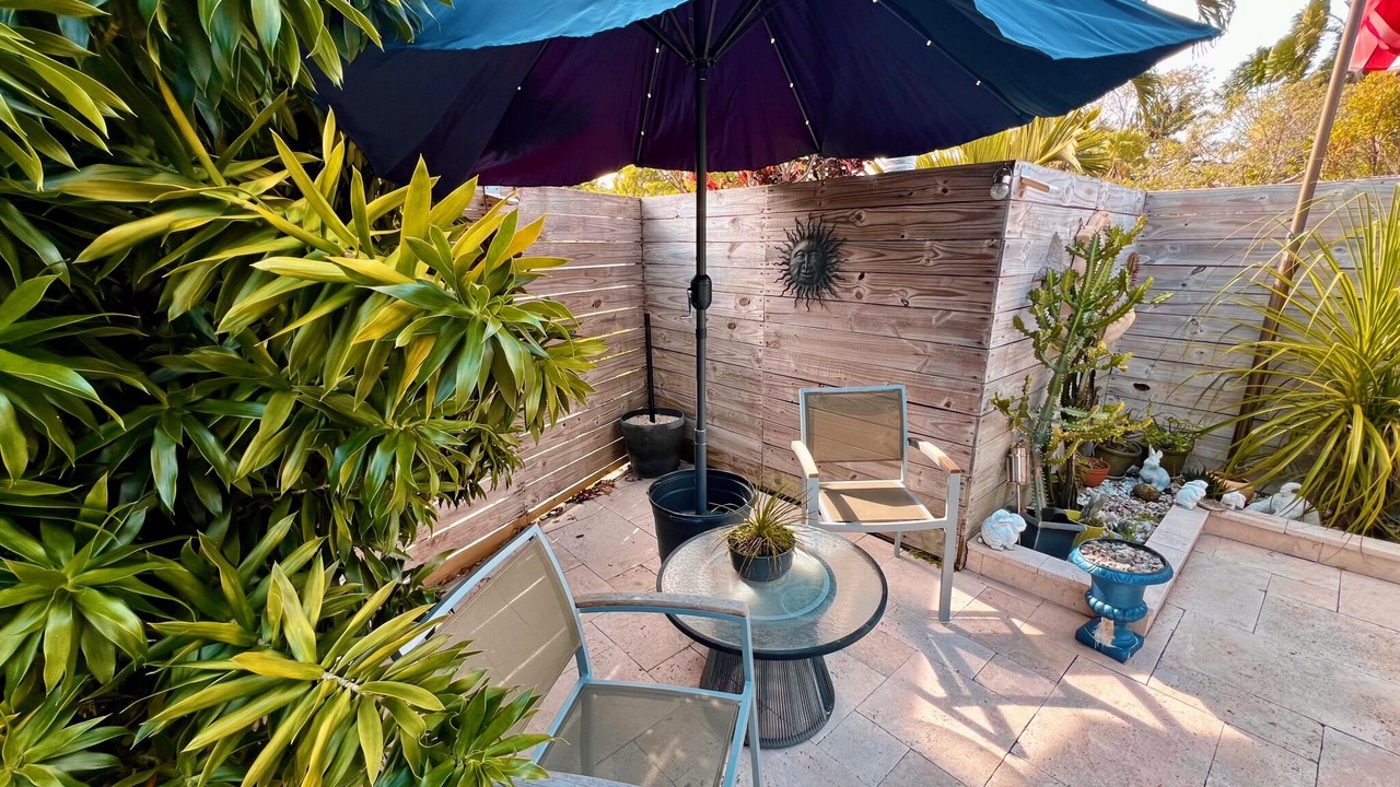 Photo of Patio Balcony in South Middle River