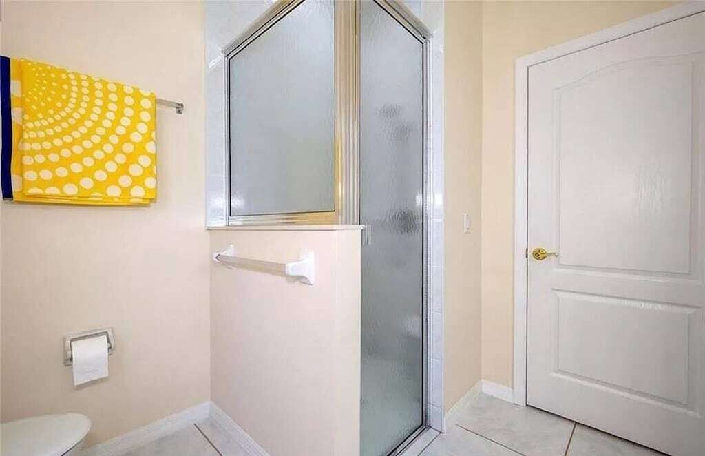 Photo of Bathroom in Pelican