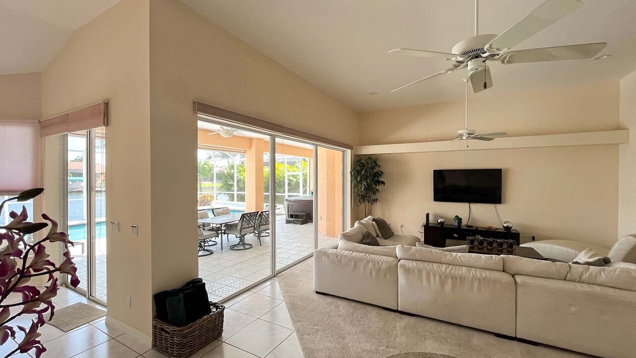 Photo of Livingroom in Pelican