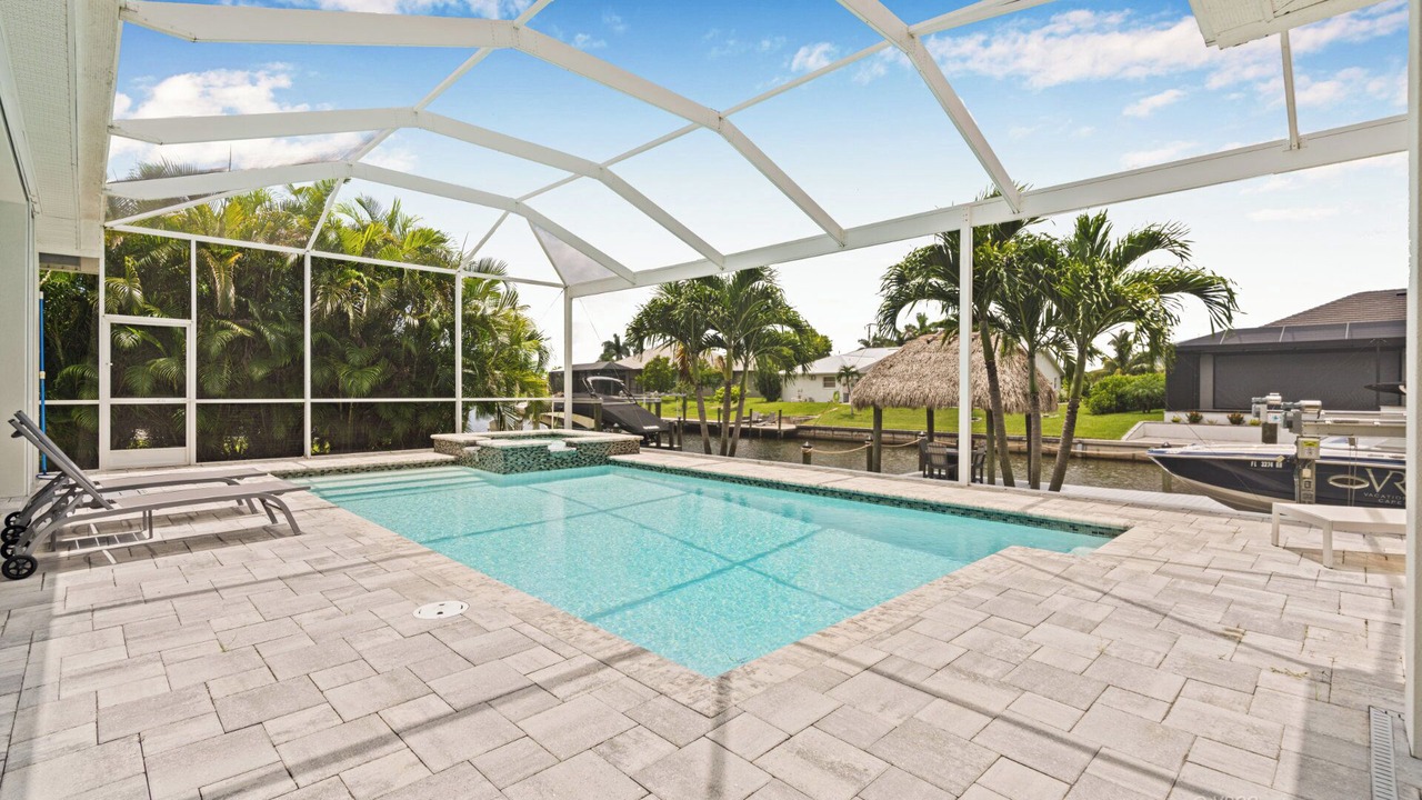 Photo of Outdoor in Pelican