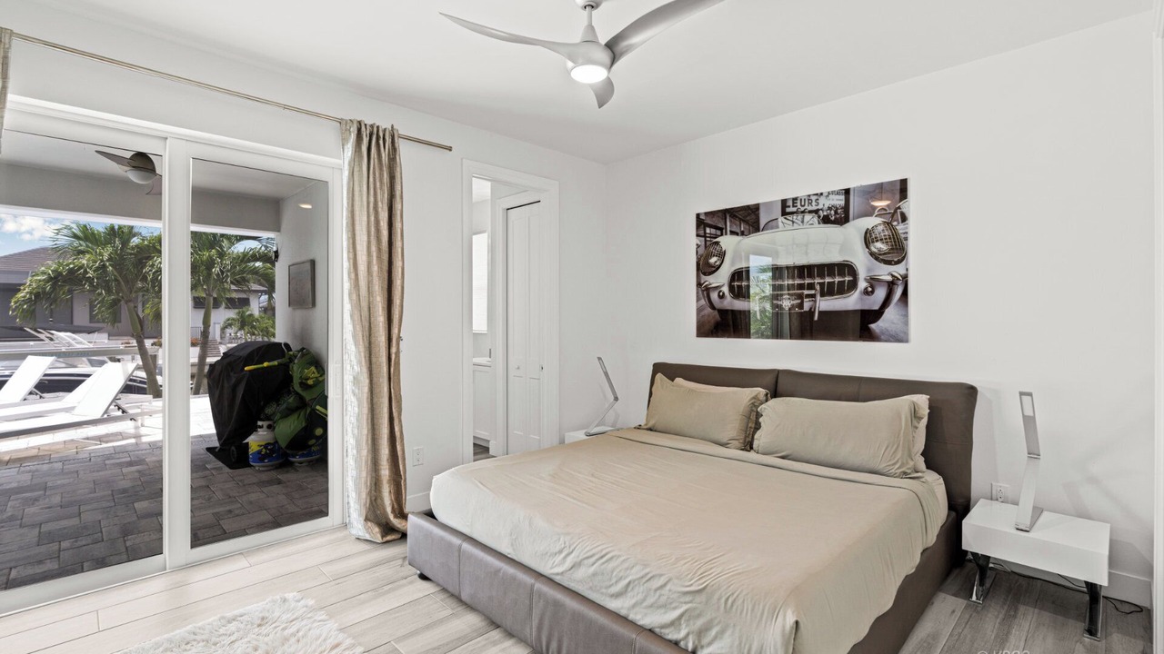Photo of Bedroom in Pelican