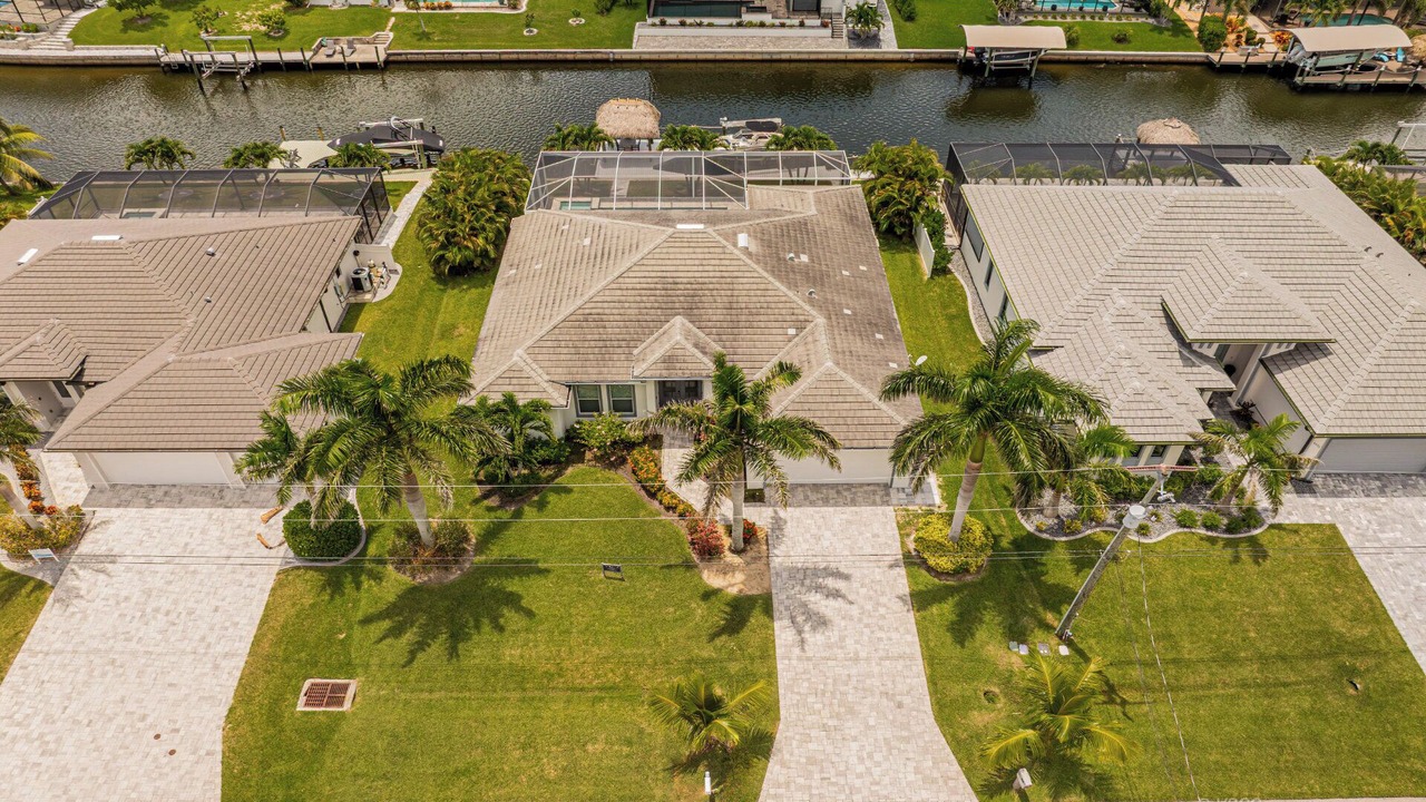 Photo of Outdoor in Pelican