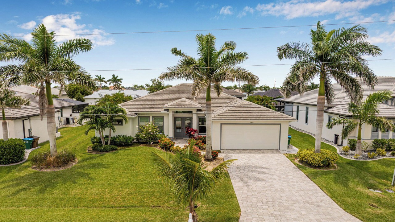 Photo of Outdoor in Pelican