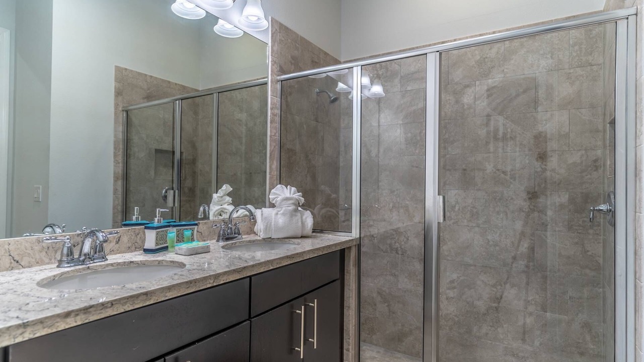 Photo of Bathroom in Davenport
