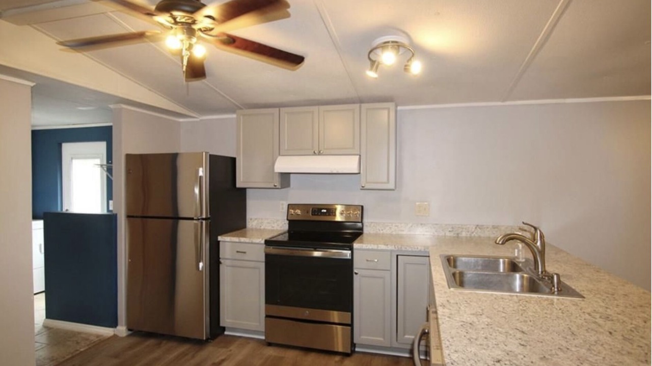 Photo of Bedroom in Buckhead Ridge