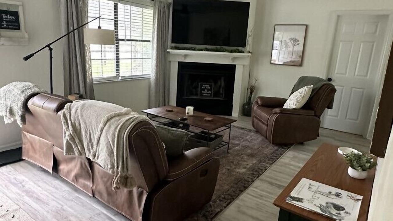 Photo of Livingroom in Fellowship