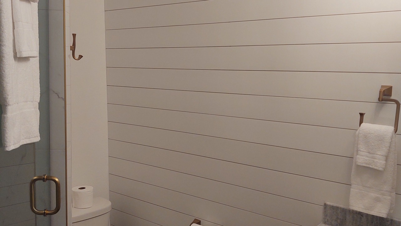 Photo of Bathroom in Lakeland