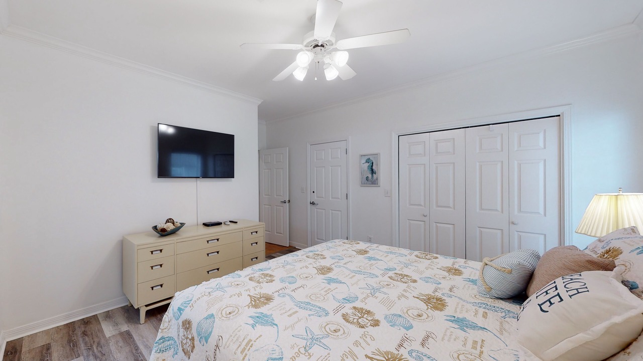 Photo of Bedroom in Dauphin Island