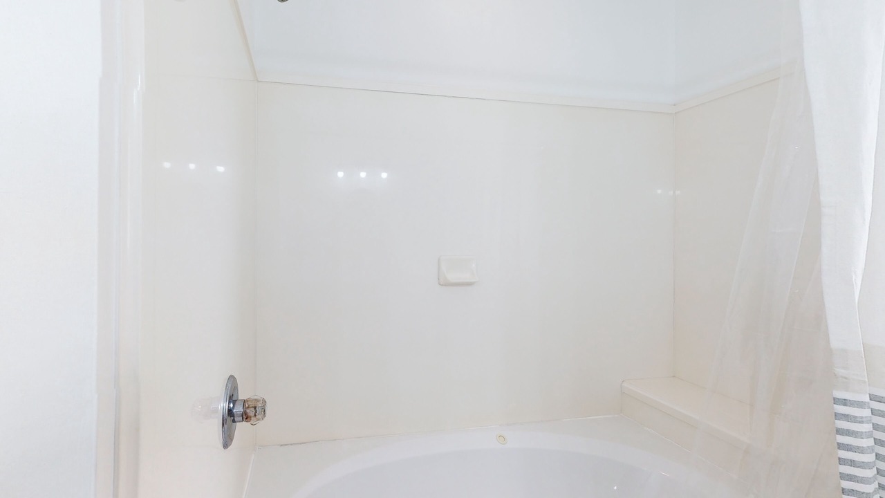 Photo of Bathroom in Dauphin Island