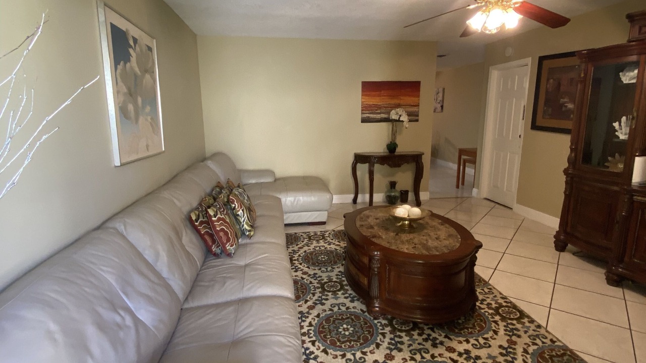 Photo of Livingroom in Coral Springs