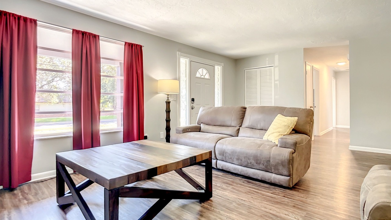 Photo of Livingroom in Deltona Lakes