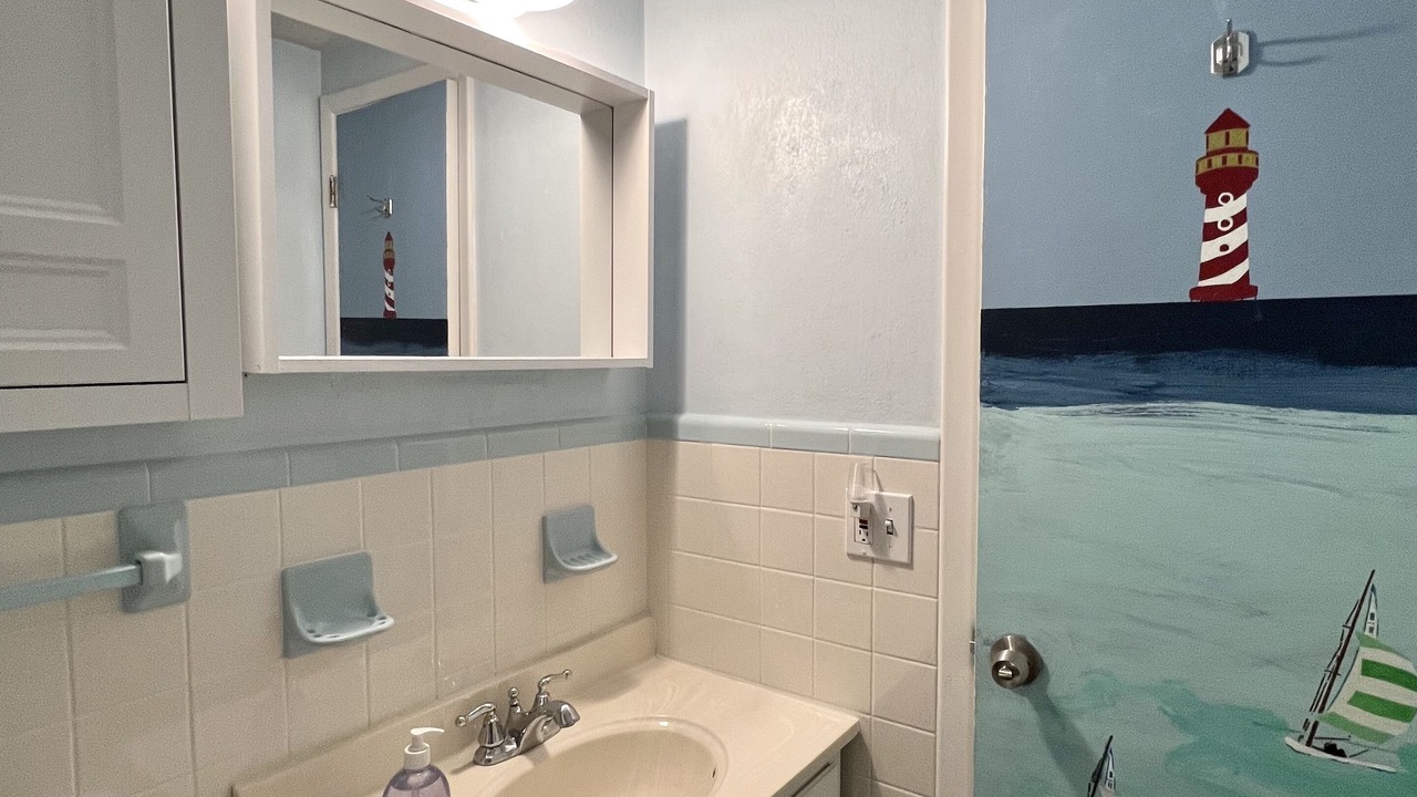 Photo of Bathroom in Lake Shore Estates