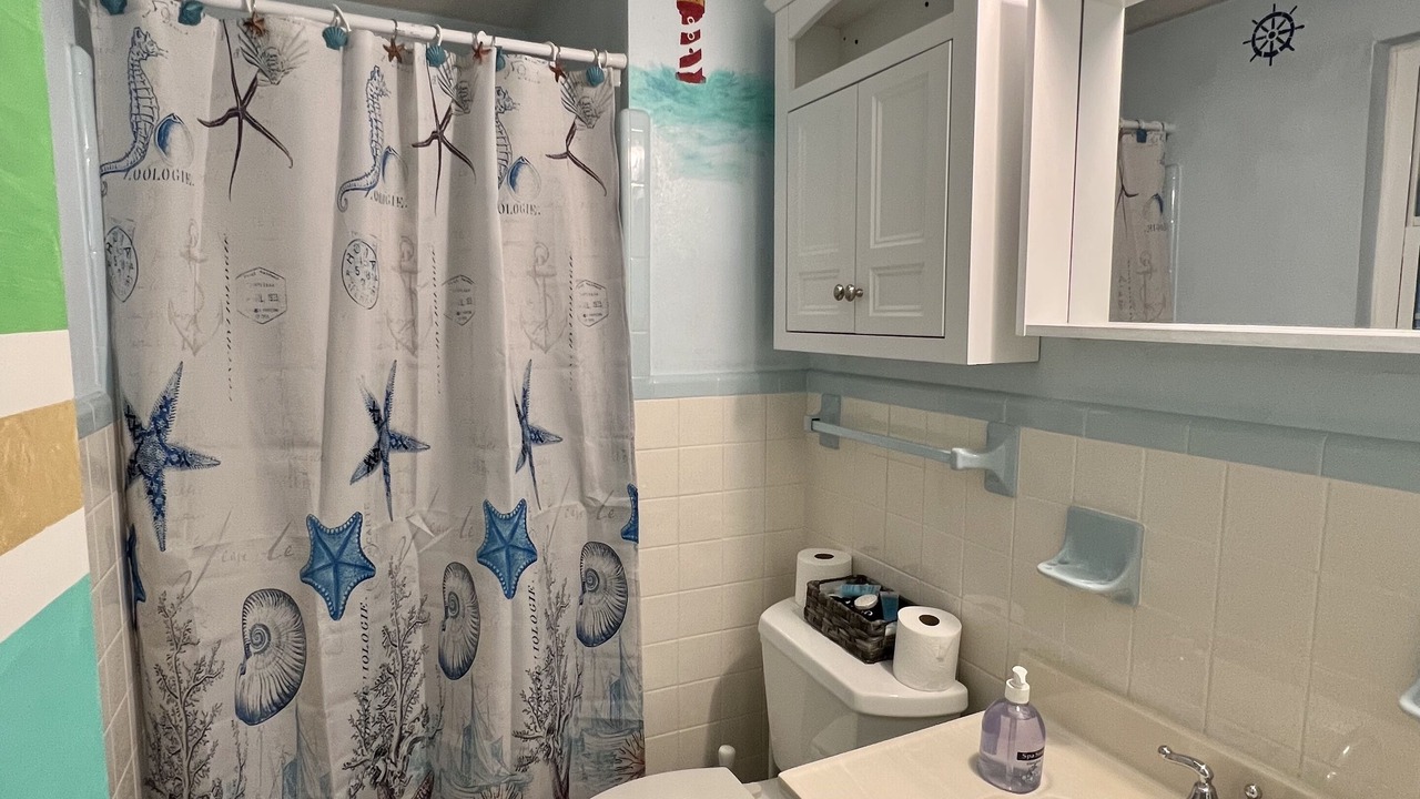 Photo of Bathroom in Lake Shore Estates