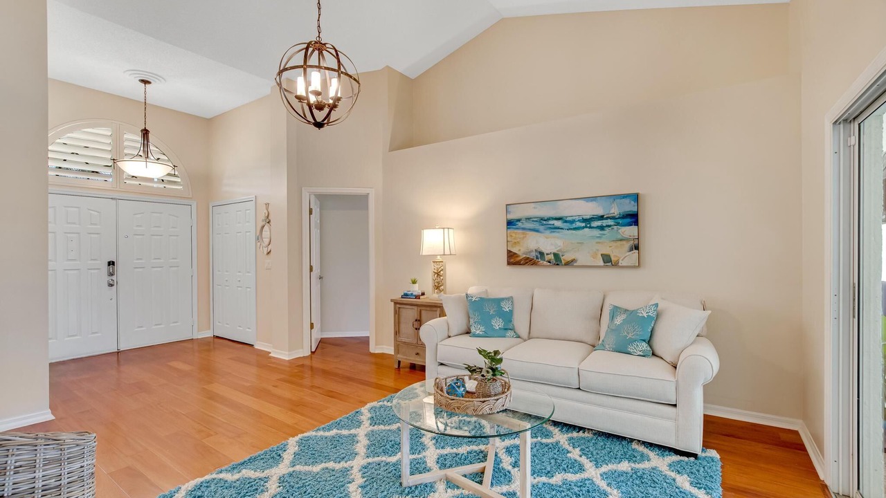 Photo of Livingroom in Palm Harbor