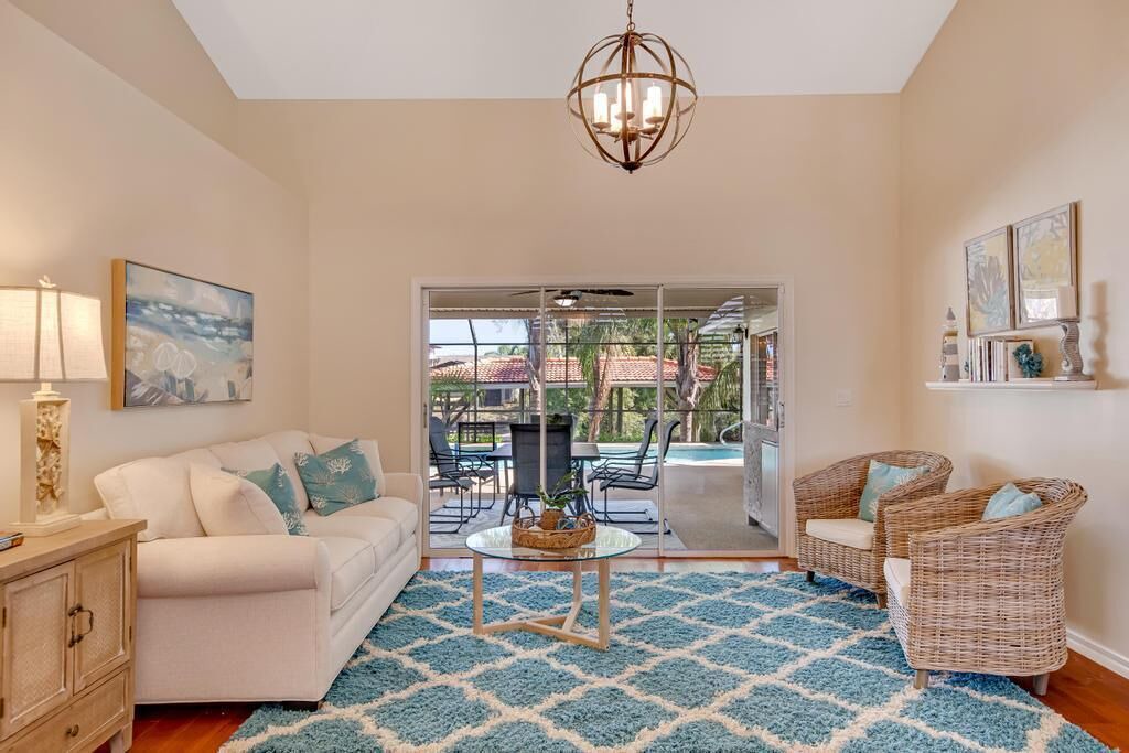 Photo of Livingroom in Palm Harbor