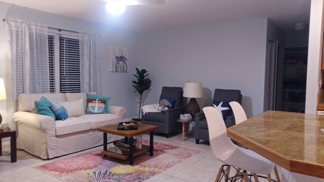 Photo of Livingroom in Wabasso Beach