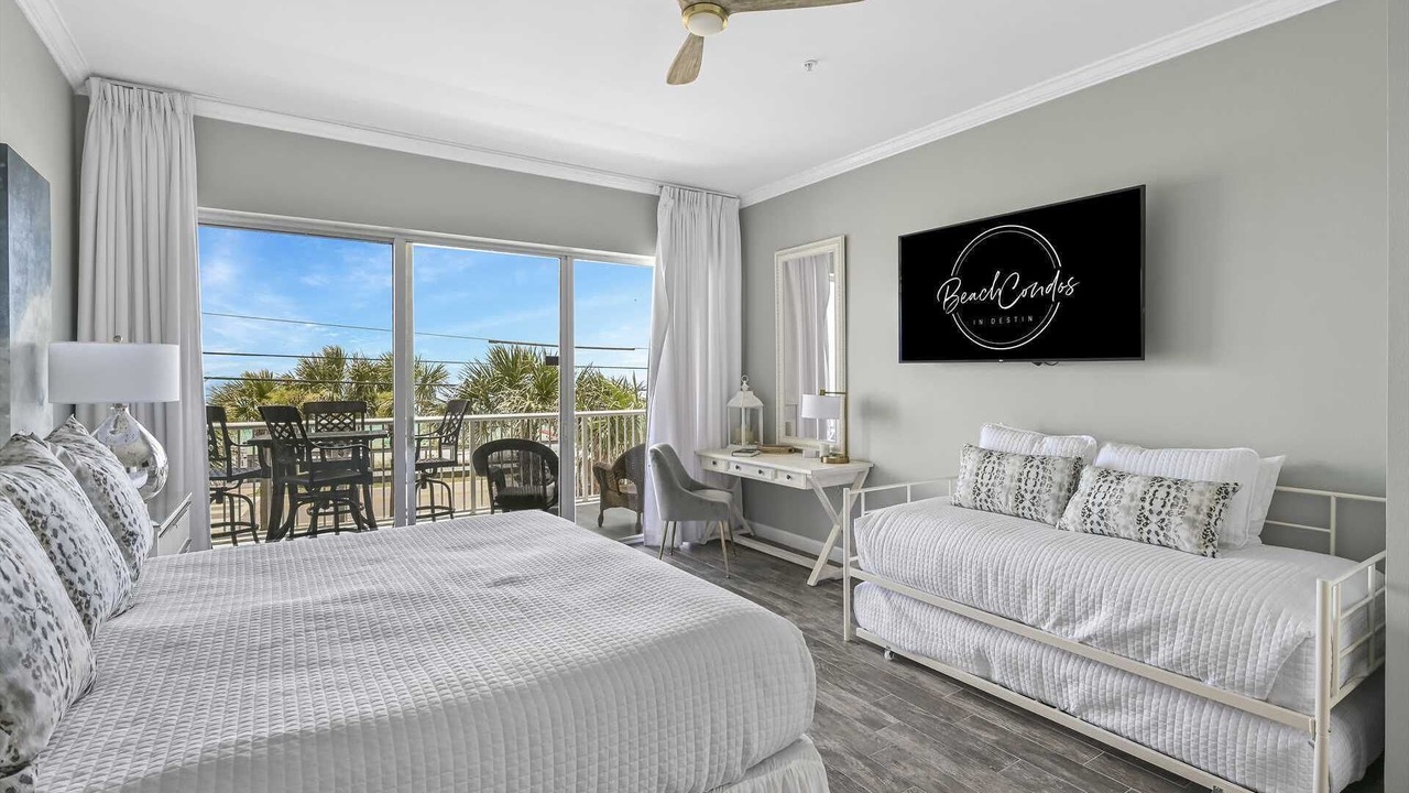Photo of Bedroom in Avalon Beach Estates