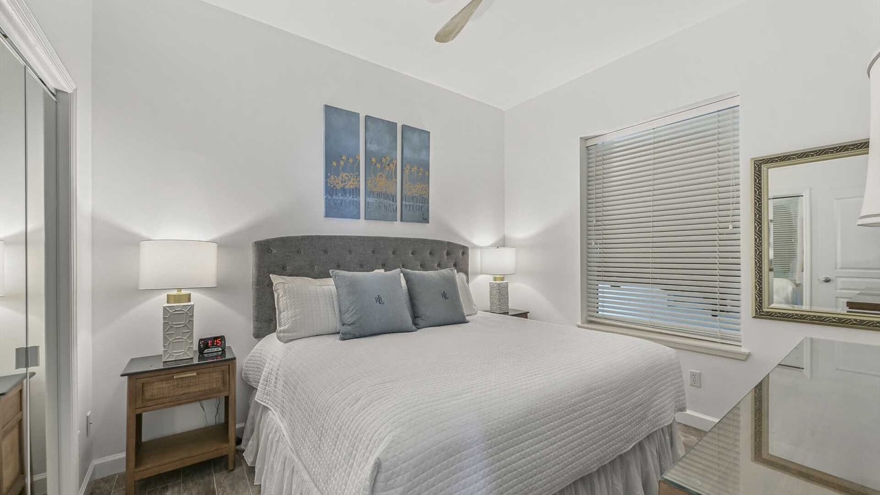 Photo of Bedroom in Avalon Beach Estates