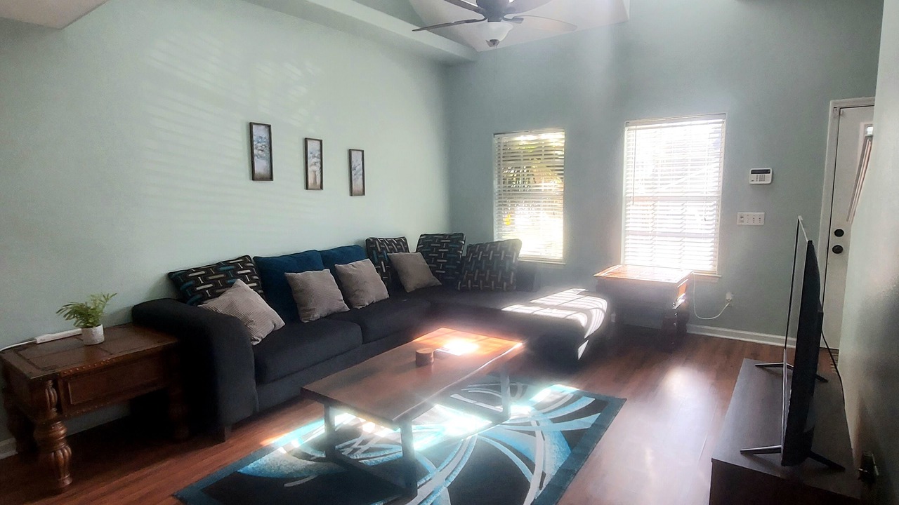 Photo of Livingroom in Tallahassee