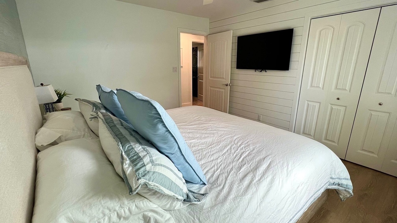 Photo of Bedroom in Indian Waterways
