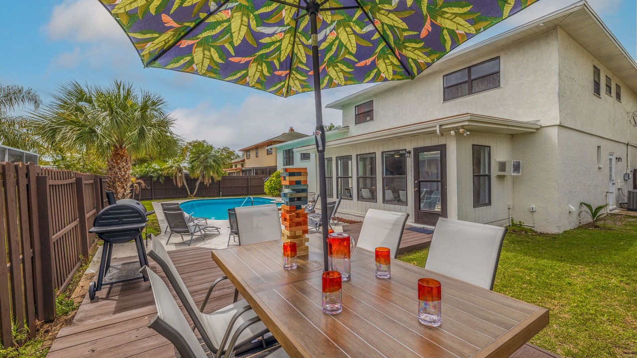 Photo of Outdoor in Harbor Hills