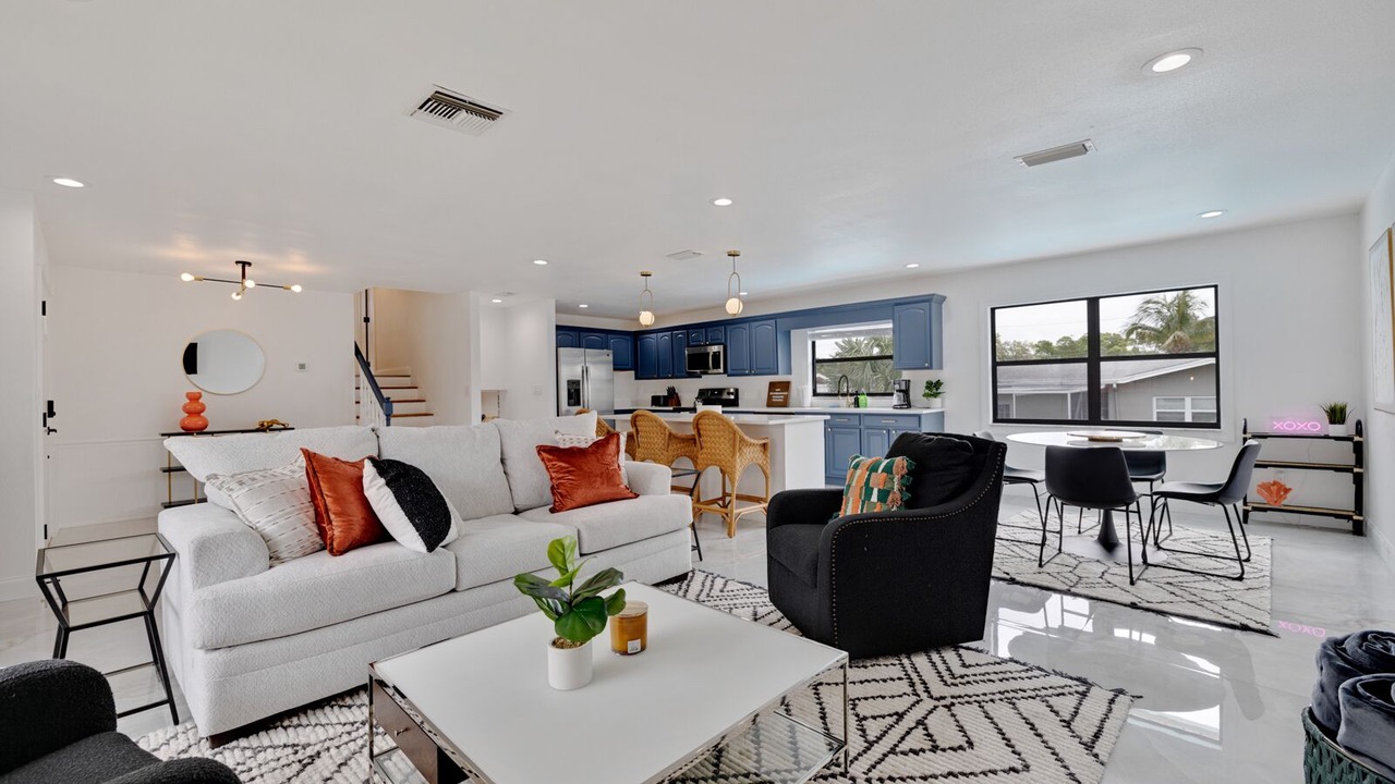 Photo of Livingroom in Harbor Hills